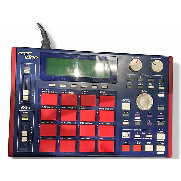 Used Akai MPC1000 Production Controller | Guitar Center
