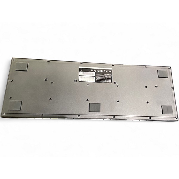 Used Native Instruments KOMPLETE KONTROL M32