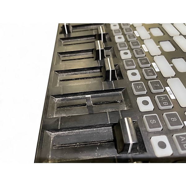 Used Akai Professional APC40MKII Production Controller