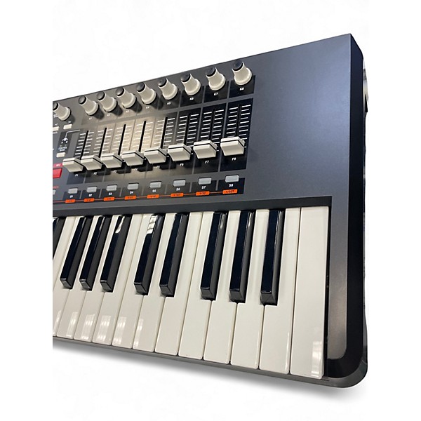 Used Akai Professional MPK61 61 Key MIDI Controller