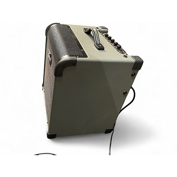 Used Peavey MAX 100 Bass Combo Amp