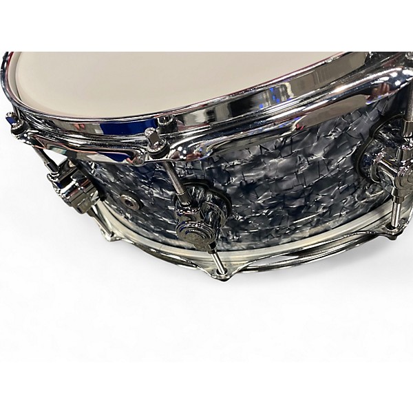 Used DW 5.5X14 Design Series Snare BLUE OYSTER Drum