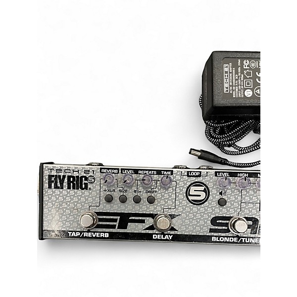 Used Tech 21 Fly Rig 5 SansAmp Effect Processor