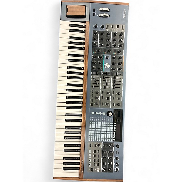 Used Arturia 6-Voice Polyphonic Analog Synthesizer Keyboard Workstation