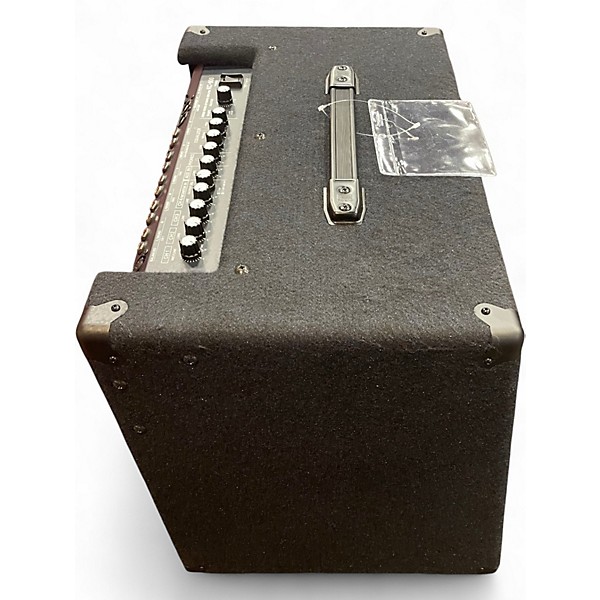 Used Roland KC600 Keyboard Amp