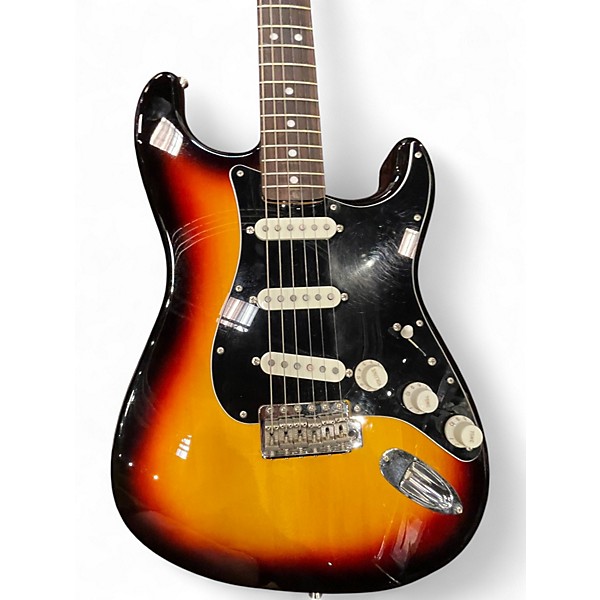 Used 2020 Fender MIJ Traditional Late 60s Stratocaster 3 Tone Sunburst Solid Body Electric Guitar