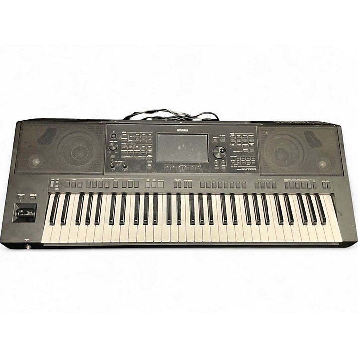 Used Yamaha PSRSX700 61 Key Arranger Keyboard | Guitar Center