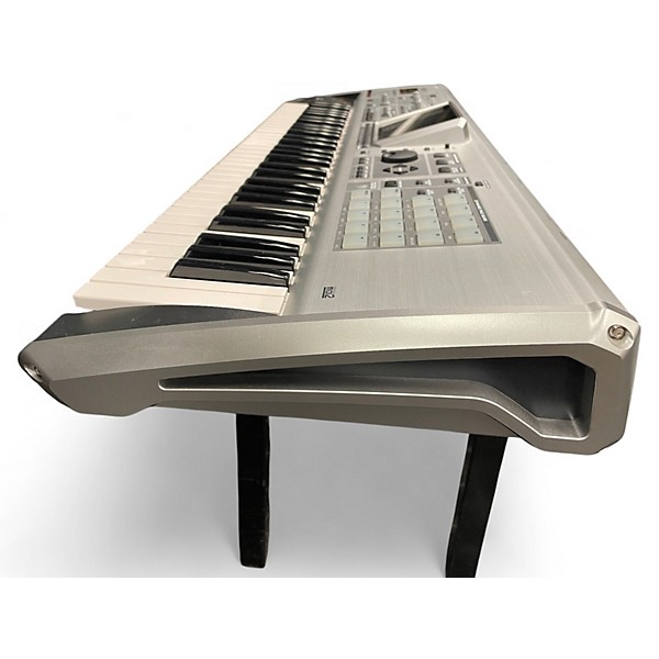 Used Roland Fantom X6 Keyboard Workstation