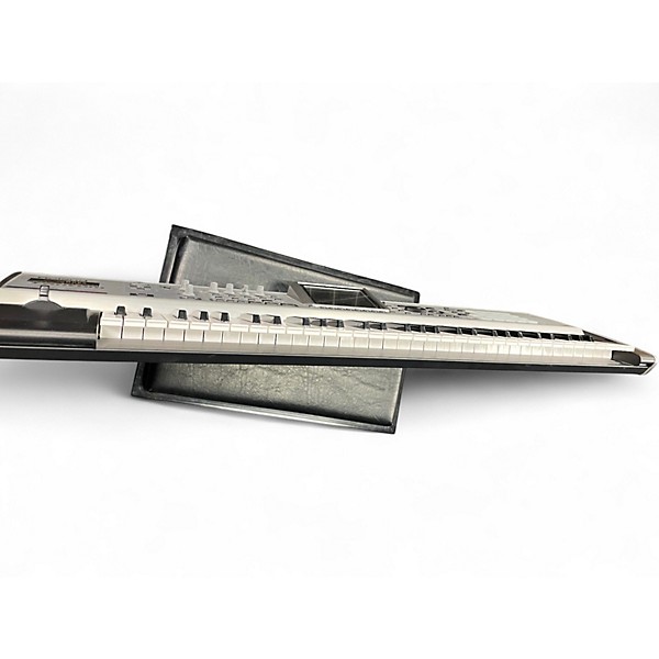 Used Roland Fantom X6 Keyboard Workstation