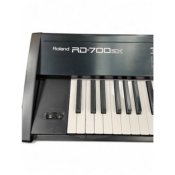 Used Roland RD700SX Keyboard Workstation