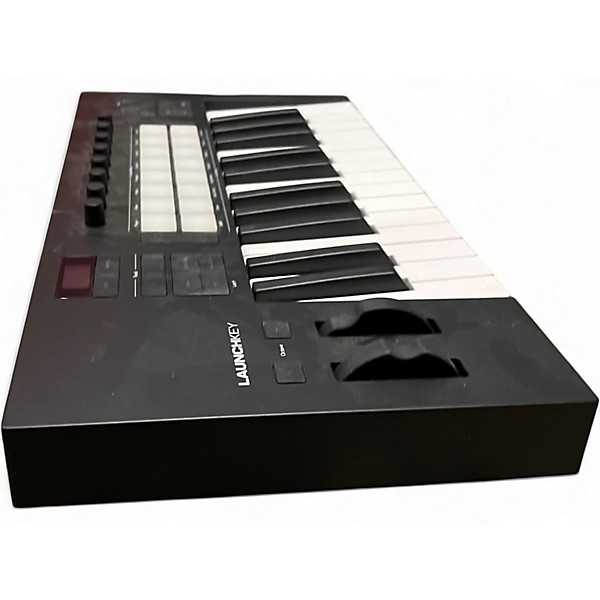 Used Novation Launchkey 25 Key MIDI Controller