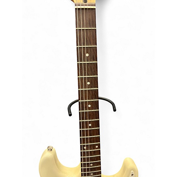 Used Squier Affinity Stratocaster White Solid Body Electric Guitar