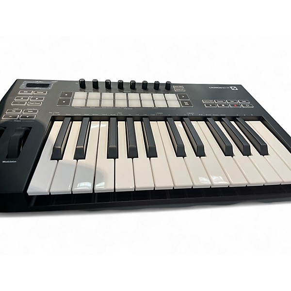 Used Novation Launchkey 25 Key MIDI Controller