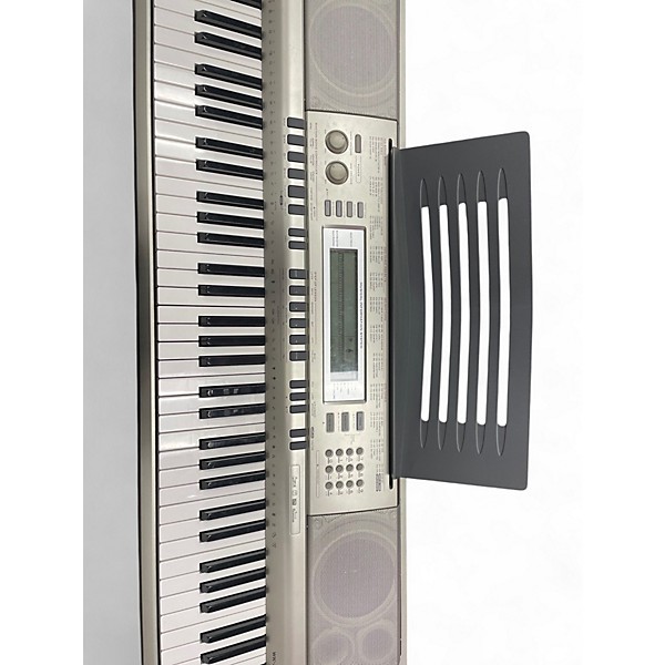 Used Casio WK200 76 Key Keyboard Workstation
