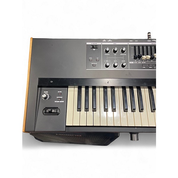 Used Roland VR730 Organ