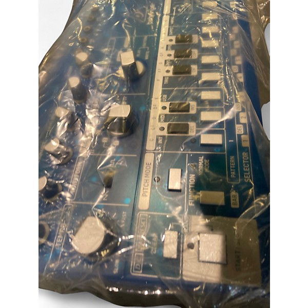 Used Behringer TD 3 BB Synthesizer