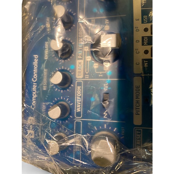 Used Behringer TD 3 BB Synthesizer