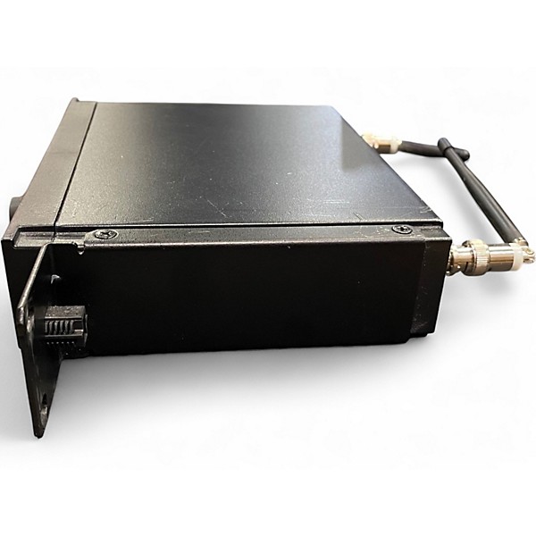 Used Shure ULXD4 w/ MIC AND RECEIVER Wireless System