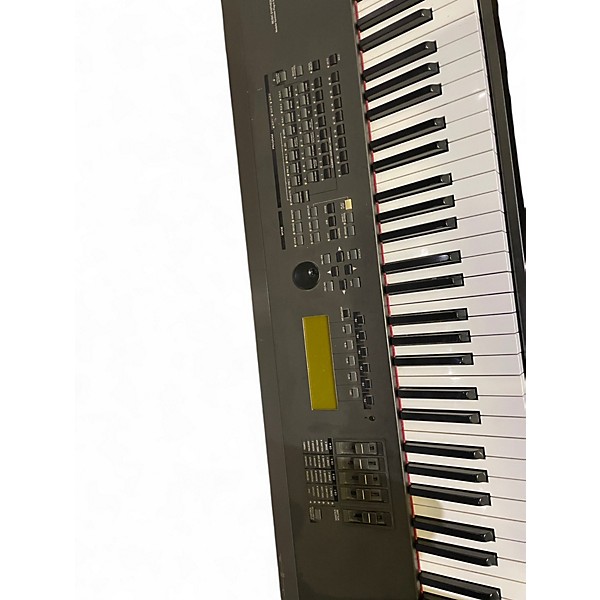 Used Yamaha S90 Digital Piano