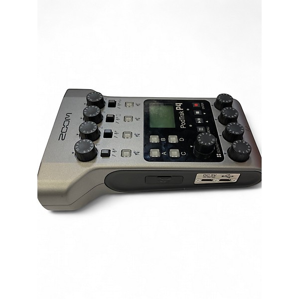 Used Zoom Podtrack P4 Audio Interface