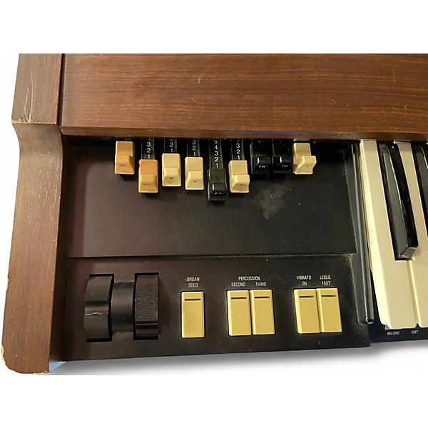 Used Hammond XB2 Organ