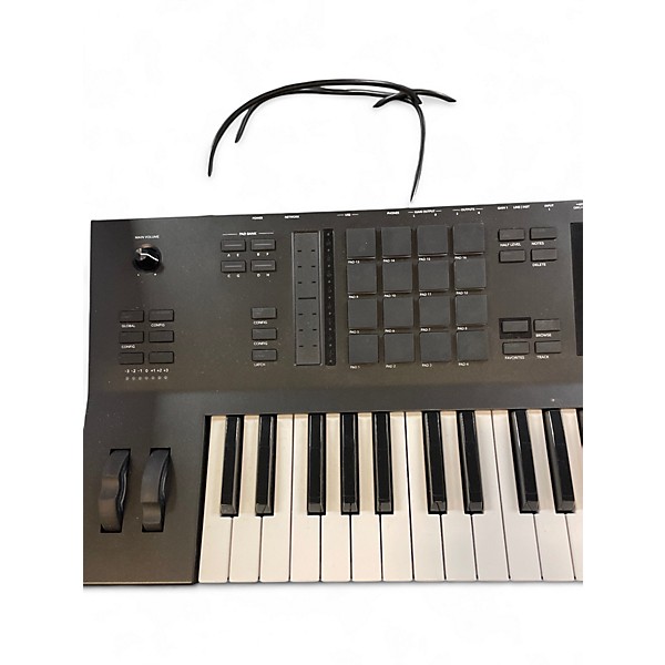 Used Akai Professional MPC Key 61 Keyboard Workstation