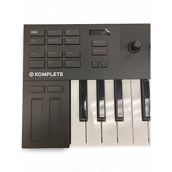 Used Native Instruments Komplete Kontrol M32 MIDI Controller