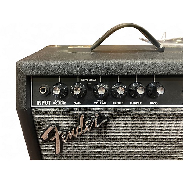 Used Fender Frontman 15G 15W Guitar Combo Amp