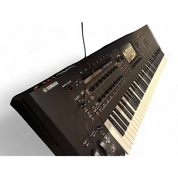 Used Yamaha MONTAGE M7 Keyboard Workstation