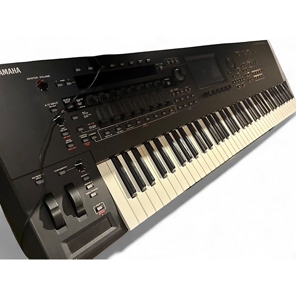 Used Yamaha MONTAGE M7 Keyboard Workstation