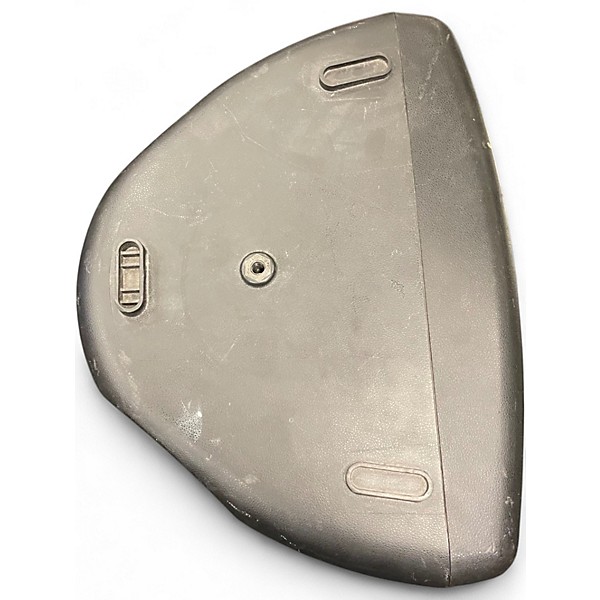 Used Behringer eurolive b215d Powered Speaker