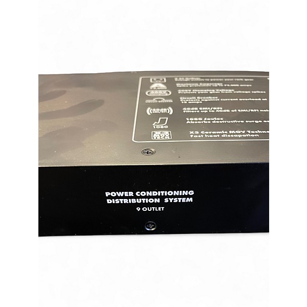 Used Livewire PC900 9-Outlet Power Conditioner and Distribution System Power Conditioner