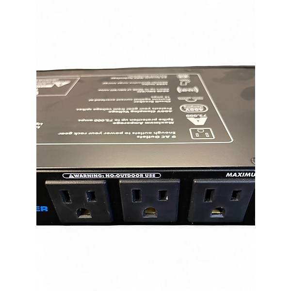 Used Livewire PC900 9-Outlet Power Conditioner and Distribution System Power Conditioner