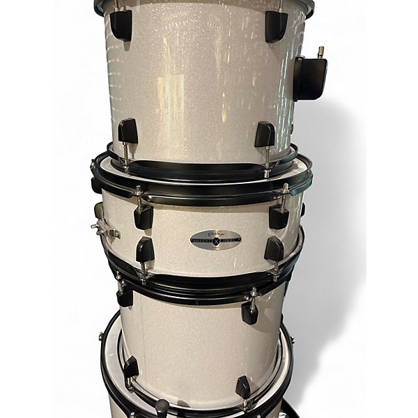 Used Ashthorpe 5 Piece Drum Set White Drum Kit