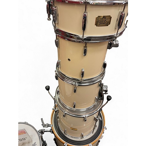 Used Pearl 5 Piece Export Alpine White Drum Kit