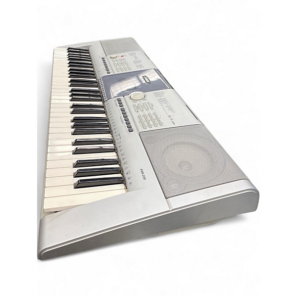 Used Yamaha PSR295 61 Key Portable Keyboard