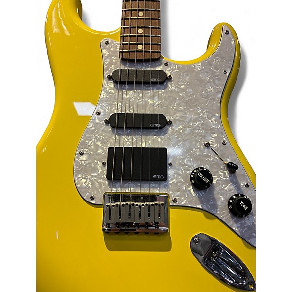 Used 2023 Fender Tom Delonge Signature Stratocaster Desert Sun Yellow Solid Body Electric Guitar