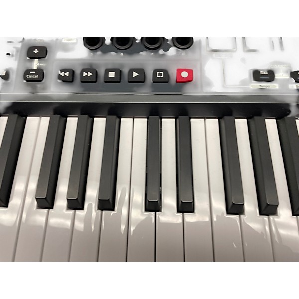 Used Novation Impulse 25 Key MIDI Controller