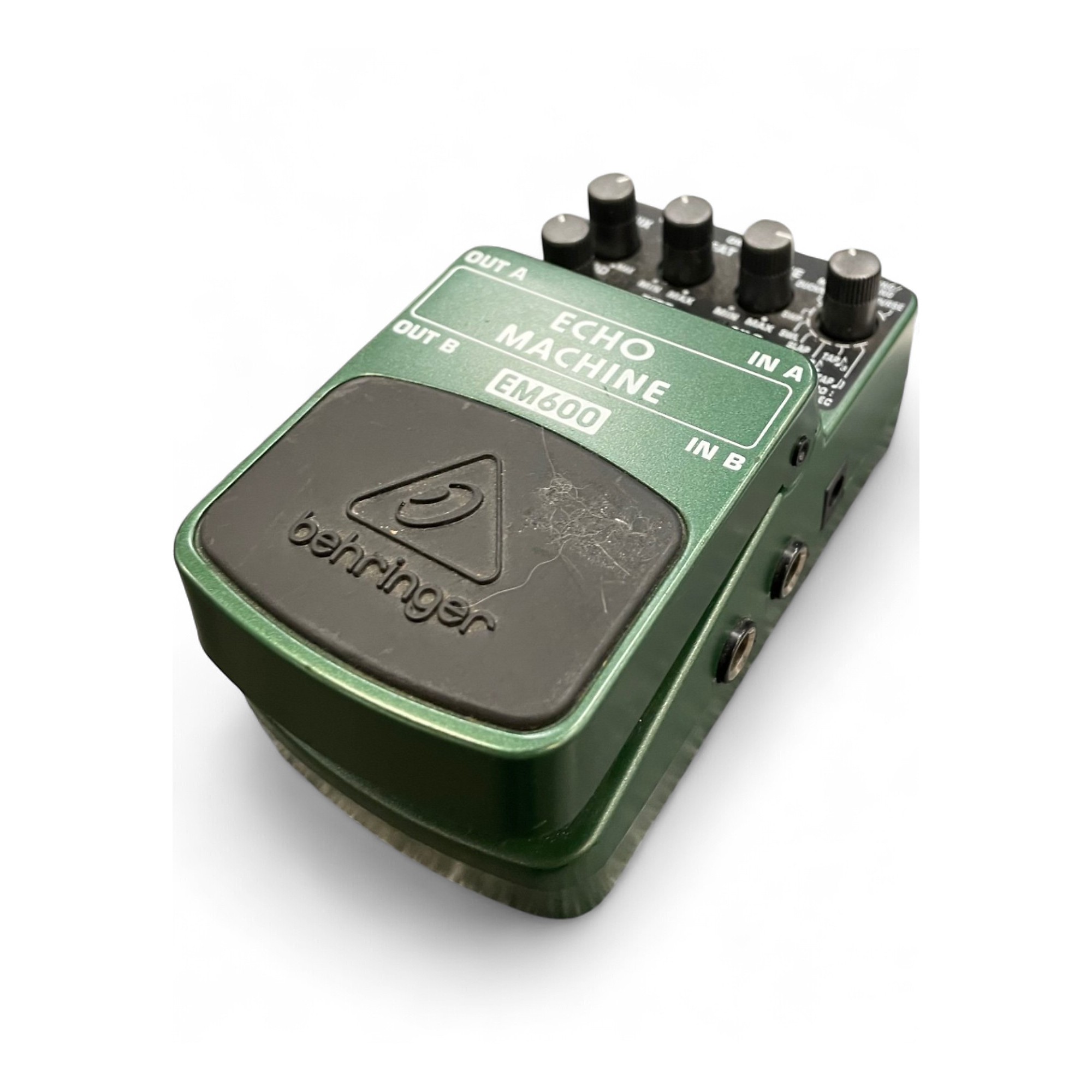 Used Behringer EM600 Echo Machine Echo Modeling Effect Pedal