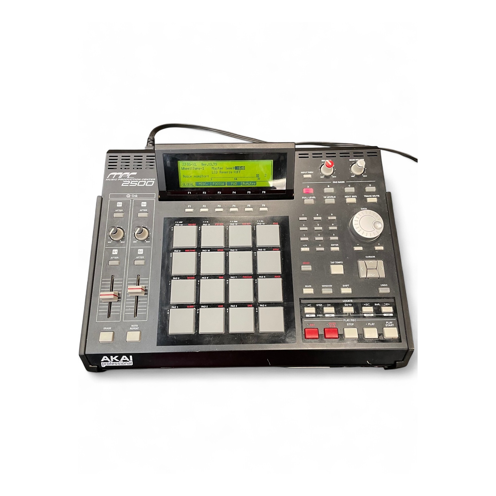 Used Akai Professional MPC 4000 DJ Controller | Guitar Center