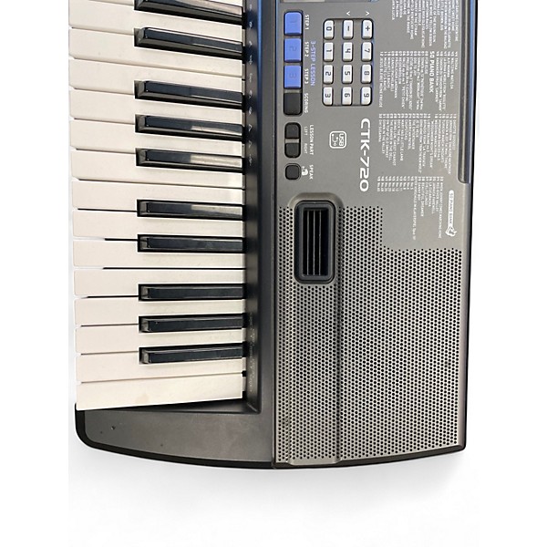 Used Casio CTK720 61-Key Portable Keyboard