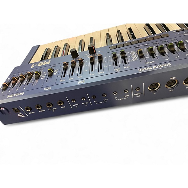 Used Behringer MS1 Synthesizer