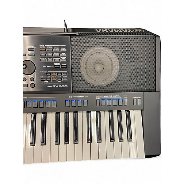 Used Yamaha PSR-SX920 61-Key High-Level Arranger Keyboard