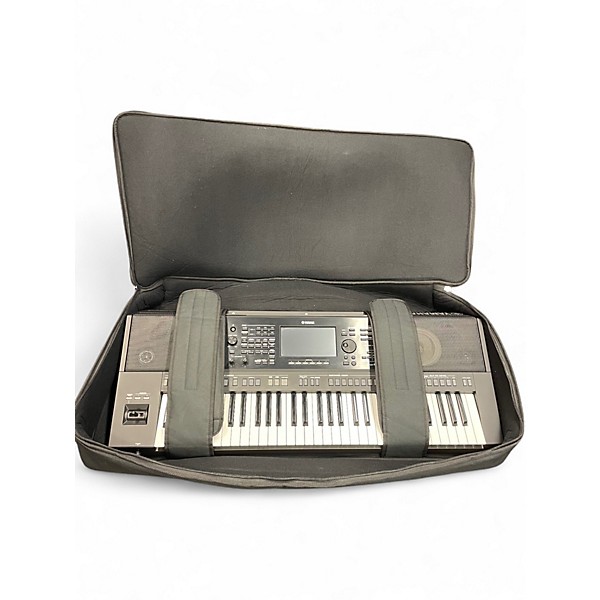 Used Yamaha PSR-SX920 61-Key High-Level Arranger Keyboard