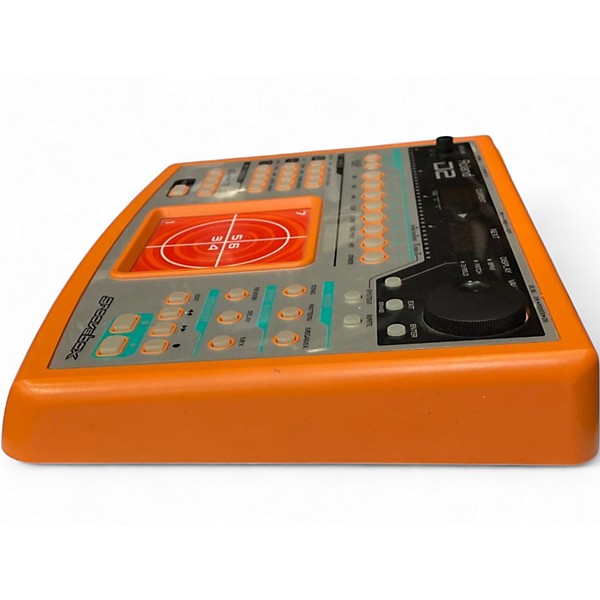 Used Roland D2 GROOVEBOX Drum Machine