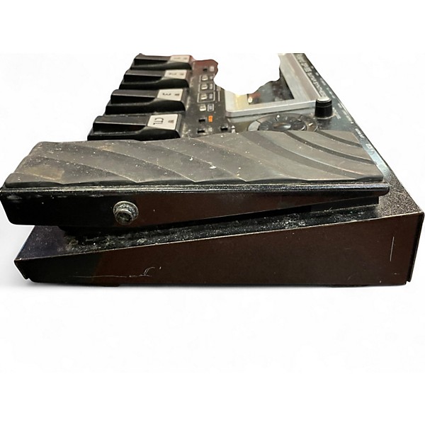 Used Roland GR55 Synthesizer