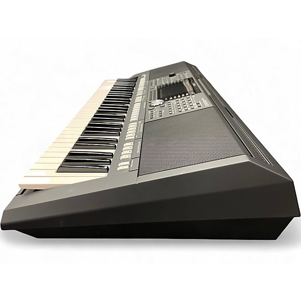 Used Yamaha PSR-S950 Arranger Keyboard