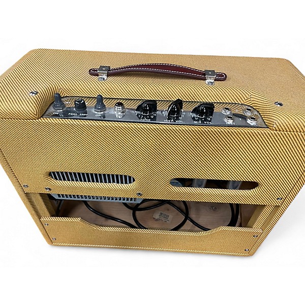 Used Fender 64 Custom Deluxe Reverb Tube Guitar Combo Amp