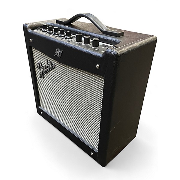 Used Fender Mustang I V2 20W 1X8 Guitar Combo Amp