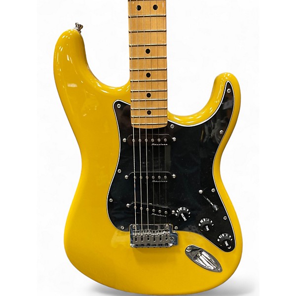 Used Fender PLAYER II MODIFIED STRATOCASTER Yellow Solid Body Electric Guitar